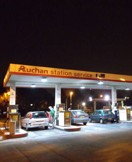 Distributore Carburanti Auchan Illuminazione LED Relco 1