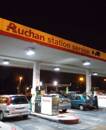 Distributore Carburanti Auchan Illuminazione LED Relco 2