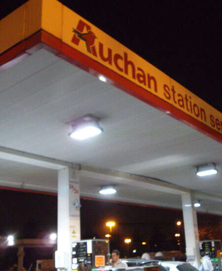 Distributore Carburanti Auchan Illuminazione LED Relco 7